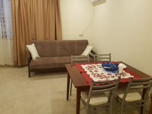 Фотография 5 из 11 - Домик из двух комнат + кухня столовая с удобствами в г. Сухум Абхазия