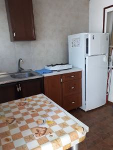 Фотография 15 из 28 - Жилье в Черноморском Крым собственный Гостевой дом в 5-ти мин. от моря ! Своя кухня в номере !