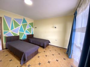 Фотография 3 из 12 - 2-х комнатный домик в Любимовке 150 м до пляжа