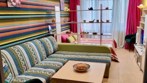 Фотография 4 из 32 - Сдаётся посуточно 1- комнатная квартира в пгт Коктебель 40 кв.м. рядом с морем (350 м),  с кондиционером, Wi-Fi,TV спутниковое и TV через интернет,  с отдельной кухней, совмещенным санузлом, балконом на 5/5 дома,с автономным отоплением и постоянным водоснабжением по адресу  переулок Долинный, возле пансионата «Голубой залив».