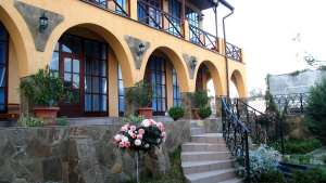 Фотография 13 из 14 - Гостевой дом с бассейном Камелот