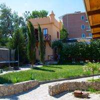 Фотография 12 из 14 - Гостевой дом с бассейном Камелот