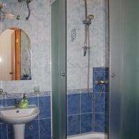 Фотография 6 из 14 - Гостевой дом с бассейном Камелот